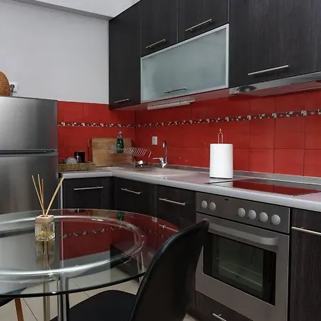 Stelina's Cosy Loft - Ideal Spot Apartment *
